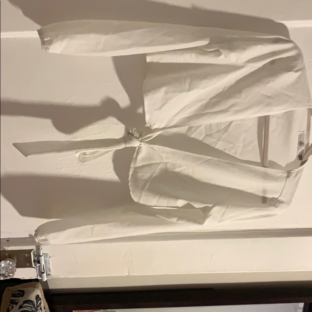 Cropped tie blouse